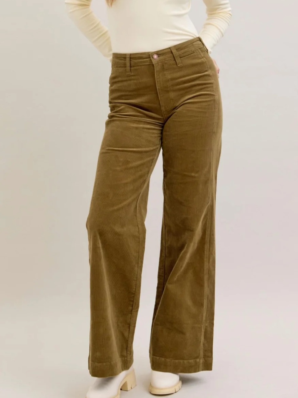 Judy Blue Retro Wide Leg High Waist Corduroy Pants in Olive Size 1/25